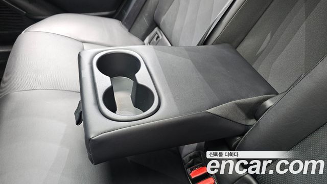 Toyota Prius 2024 — photo 31
