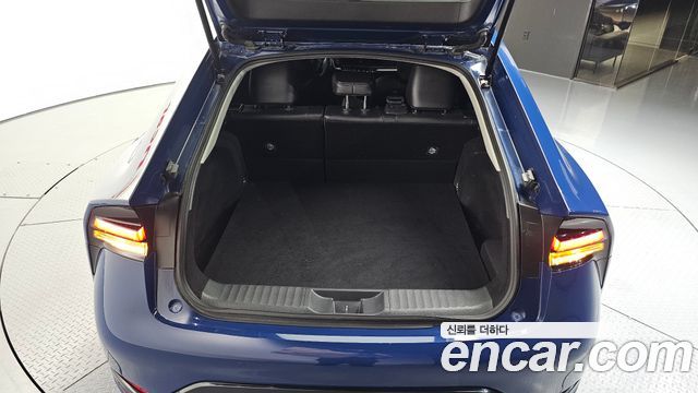 Toyota Prius 2024 — photo 33