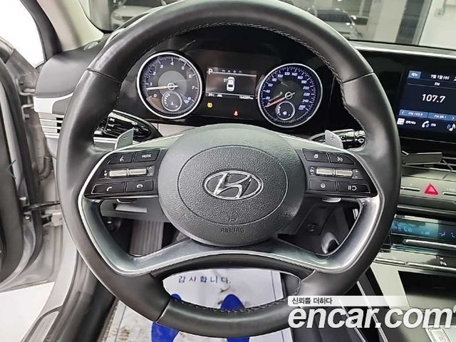 Hyundai Grandeur 2023 — photo 9