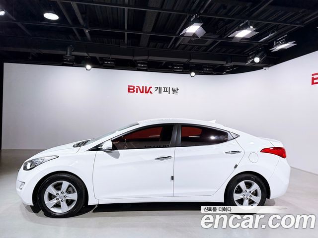 Hyundai AVANTE 2011 — photo 3