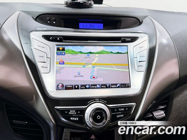 Hyundai AVANTE 2011 — photo 12