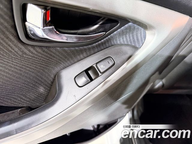 Hyundai AVANTE 2011 — photo 17