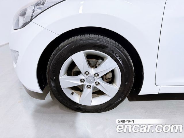 Hyundai AVANTE 2011 — photo 20