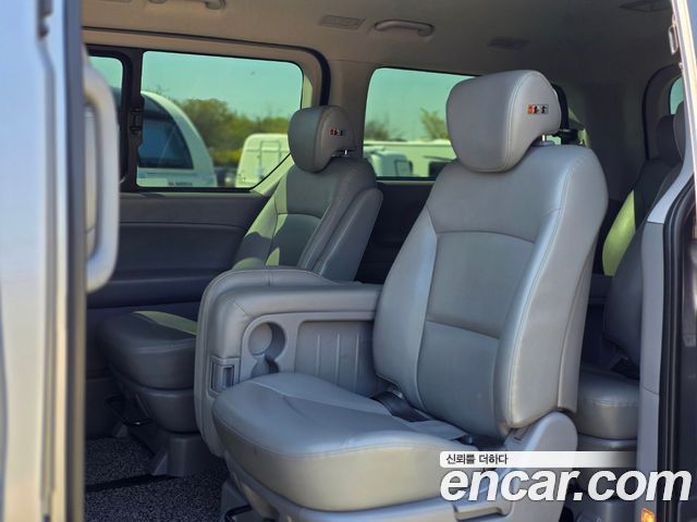 Hyundai Starex 2018 — photo 15