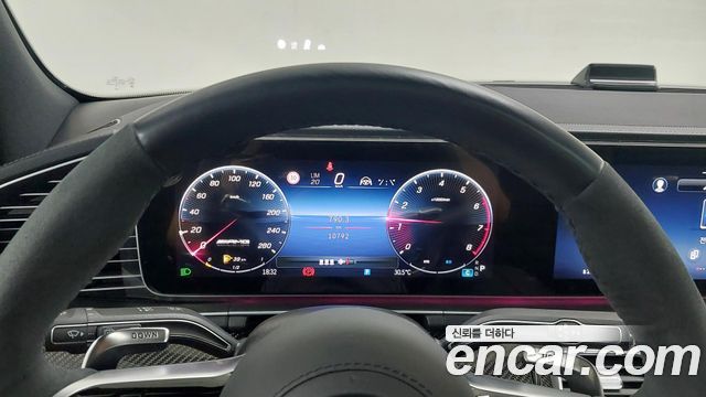 Mercedes-Benz GLE-Class 2025 — photo 8