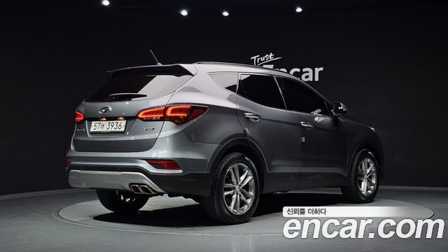 Hyundai Santafe 2016 — photo 2