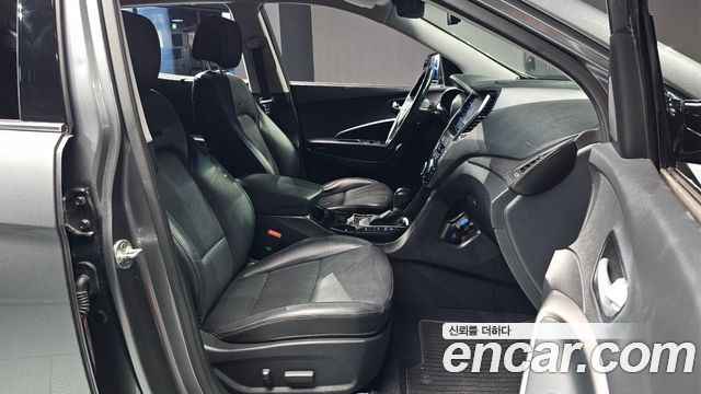 Hyundai Santafe 2016 — photo 18