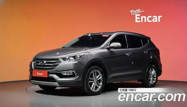 Hyundai Santafe 2016 — photo 1