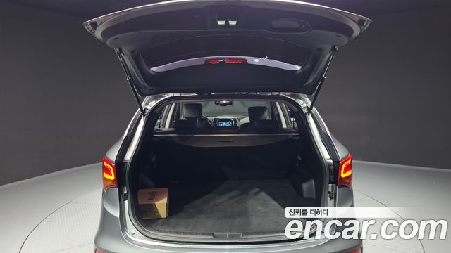 Hyundai Santafe 2016 — photo 35