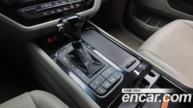 Kia Canival 2016 — photo 12