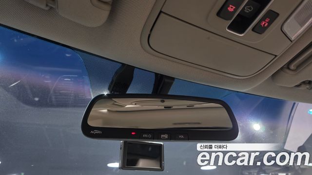 Kia Canival 2016 — photo 22