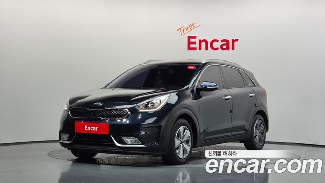 Kia Niro 2017 — photo 1