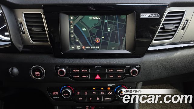 Kia Niro 2017 — photo 21