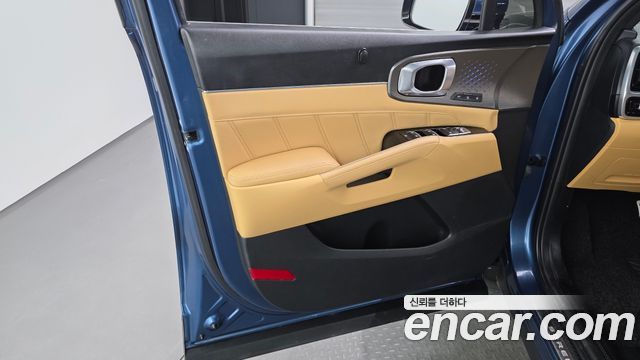 Kia Sorento 2023 — photo 14