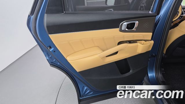 Kia Sorento 2023 — photo 15