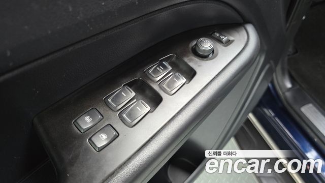 KG Mobility Rexton 2018 — photo 27