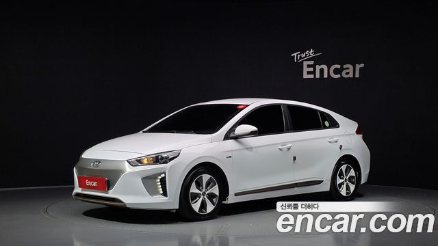 Hyundai Ioniq 2018 — photo 1