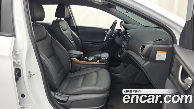 Hyundai Ioniq 2018 — photo 11
