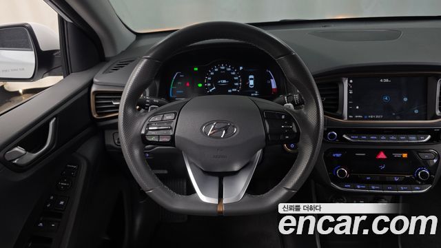 Hyundai Ioniq 2018 — photo 14