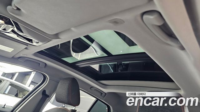 BMW 1-Series 2021 — photo 22