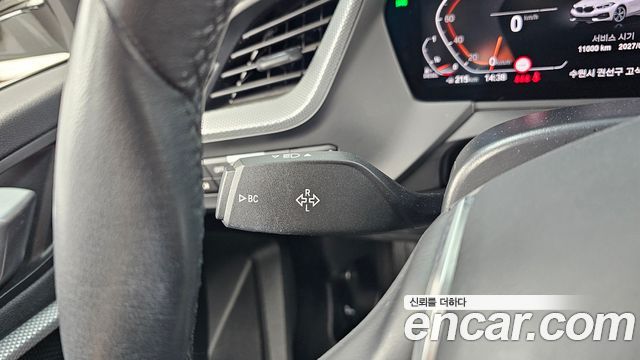 BMW 1-Series 2021 — photo 28