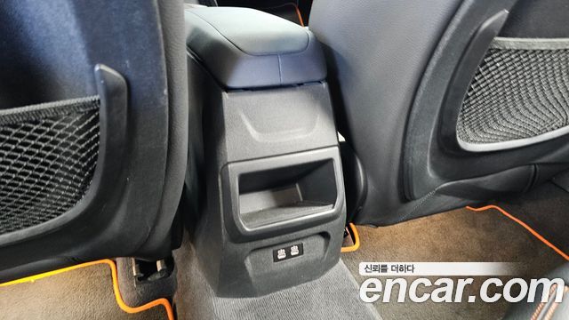 BMW 1-Series 2021 — photo 31