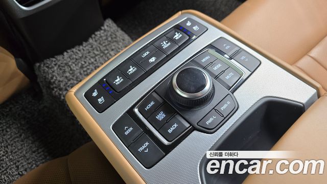 Genesis G80 2018 — photo 17