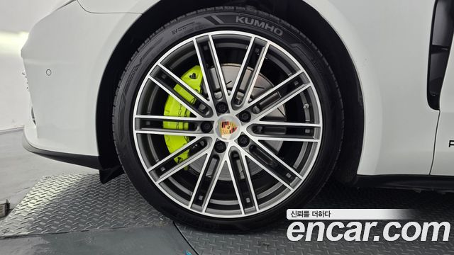 Porsche Panamera 2020 — photo 5