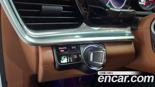 Porsche Panamera 2020 — photo 29