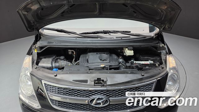 Hyundai Starex 2013 — photo 6