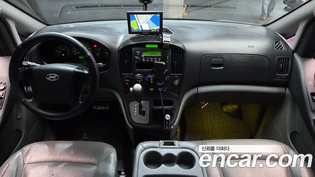 Hyundai Starex 2013 — photo 7
