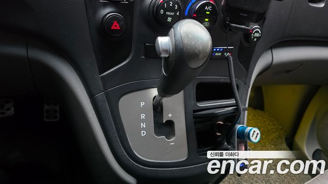 Hyundai Starex 2013 — photo 9