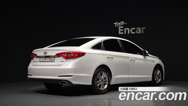 Hyundai Sonata 2017 — photo 2