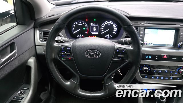 Hyundai Sonata 2017 — photo 13