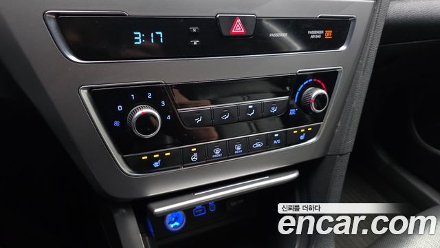 Hyundai Sonata 2017 — photo 17