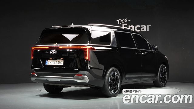 Kia Canival 2024 — photo 2