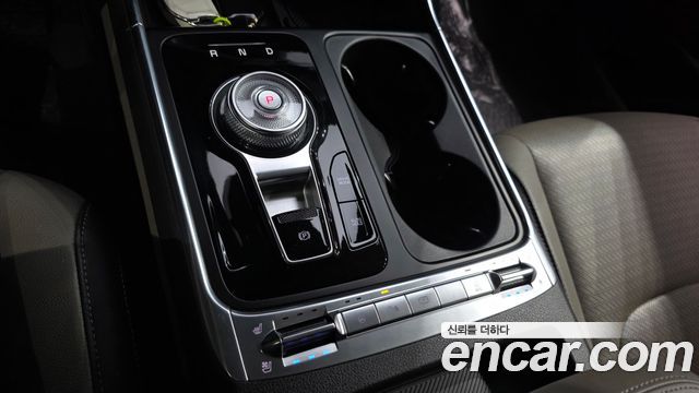 Kia Canival 2024 — photo 9