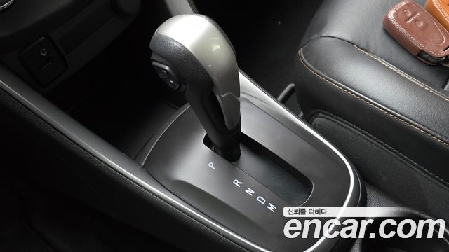 Chevrolet Korea Trax 2017 — photo 12