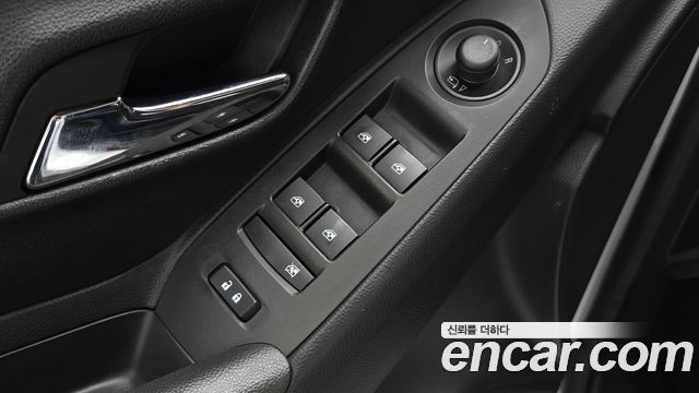 Chevrolet Korea Trax 2017 — photo 20