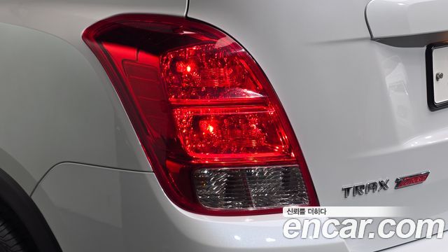 Chevrolet Korea Trax 2017 — photo 9
