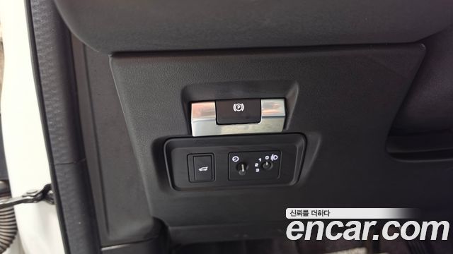Land Rover Discovery Sport 2020 — photo 28