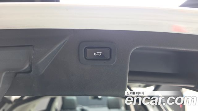 Land Rover Discovery Sport 2020 — photo 31