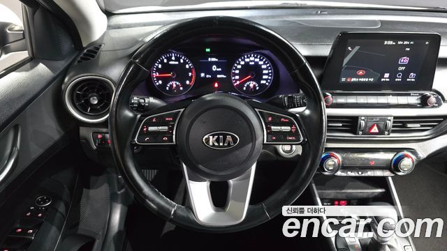 Kia K3 2020 — photo 13