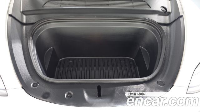 Tesla Model Y 2024 — photo 6