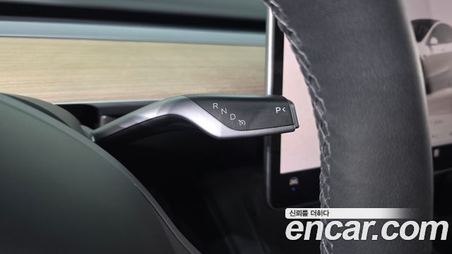 Tesla Model Y 2024 — photo 12