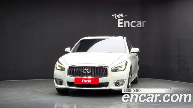 Infiniti Q70 2017 — photo 3