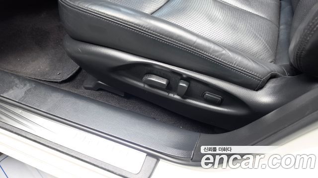 Infiniti Q70 2017 — photo 30