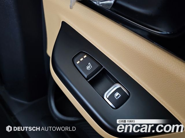 Kia Canival 2021 — photo 16