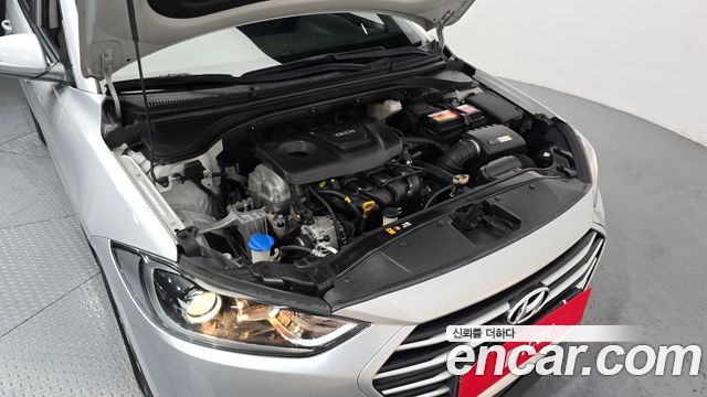 Hyundai AVANTE 2017 — photo 6