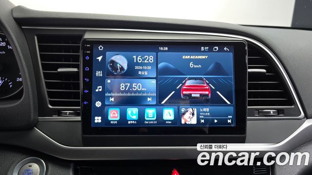 Hyundai AVANTE 2017 — photo 13